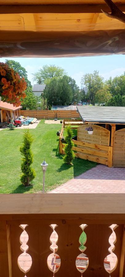 Gaestehaus Kathi Campingplatz Buschcamper Otel Gyenesdiás Dış mekan fotoğraf